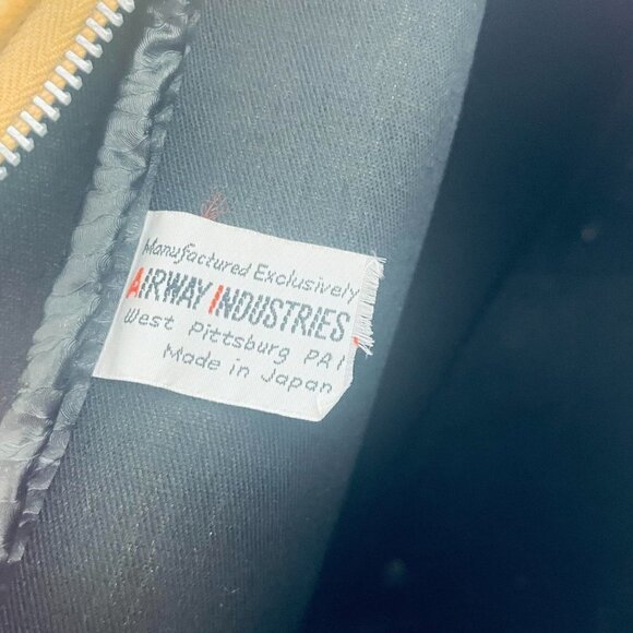 Vintage AIRWAY INDUSTRIES Vintage 60s bowler bag Yellow/Tan Mod Vinyl Satchel - Picture 7 of 7